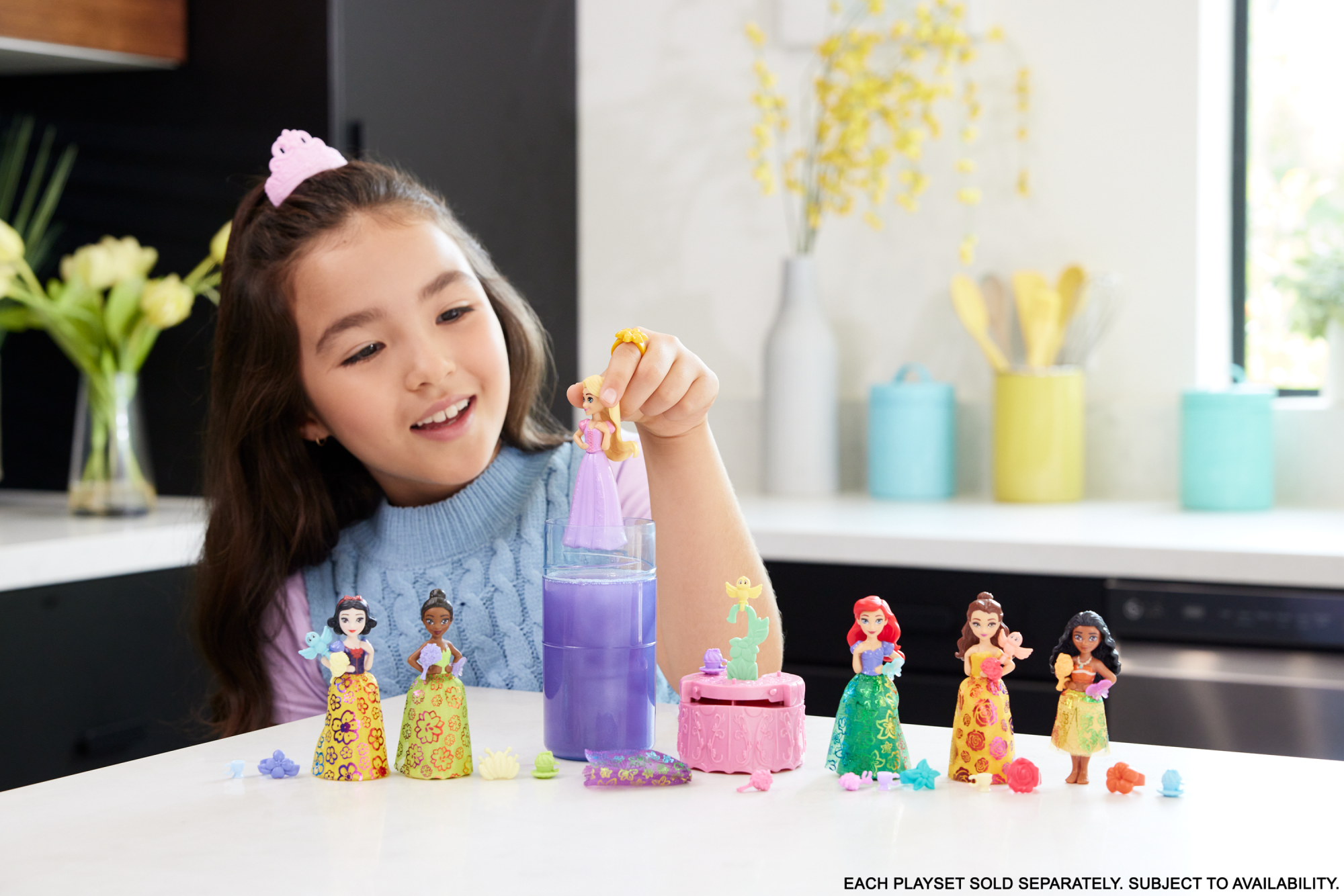 Disney Princess Royal Color Reveal Surprise Small Doll With Garden Party Accessories (Dolls May Vary)