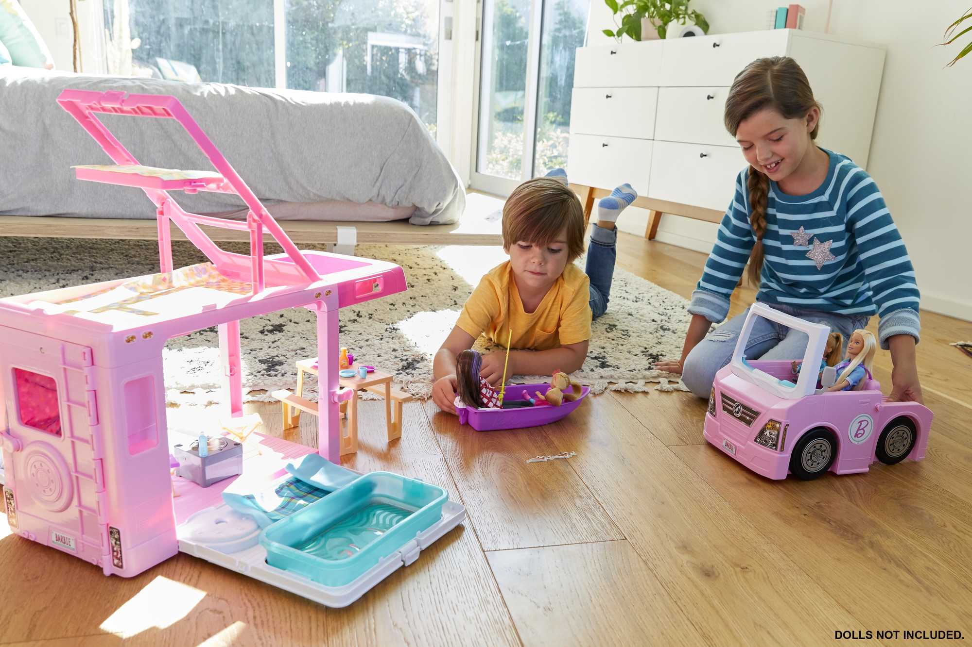 Barbie 3-in-1 Dreamcamper Vehicle And Accessories
