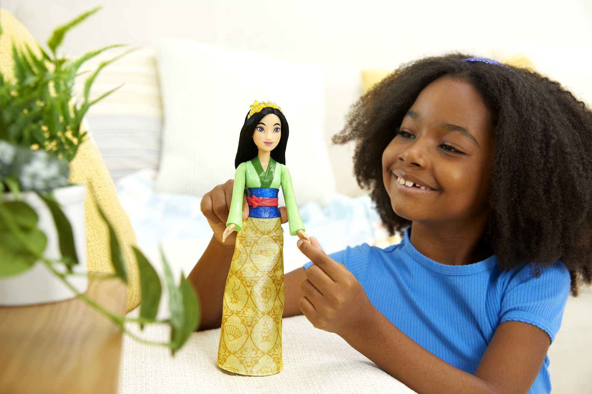 Disney-Princesses Disney-Mulan-Poupée, Habillage et Accessoires