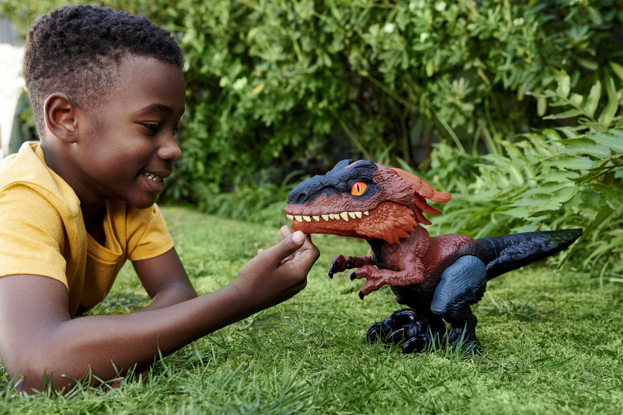 Jurassic World Uncaged Ultimate Fire Dino